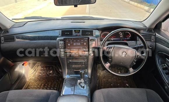 Nunua Ilio tumika Toyota Crown Nyeupe Gari ndani ya Dar es Salaam nchini Dar es Salaam Nunua Ilio tumika Toyota Crown Nyeupe Gari ndani ya Dar es Salaam nchini Dar es Salaam