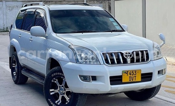 Buy Used Toyota Prado White Car in Dar es Salaam in Dar es Salaam