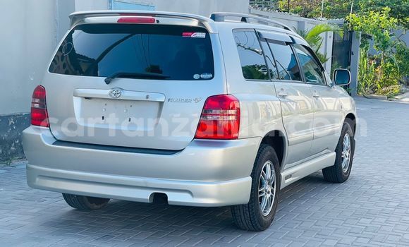 Buy Import Toyota Kluger Silver Car in Dar es Salaam in Dar es Salaam Buy Import Toyota Kluger Silver Car in Dar es Salaam in Dar es Salaam