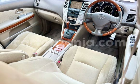 Nunua Imported Toyota Harrier Nyeusi Gari ndani ya Dar es Salaam nchini Dar es Salaam Nunua Imported Toyota Harrier Nyeusi Gari ndani ya Dar es Salaam nchini Dar es Salaam