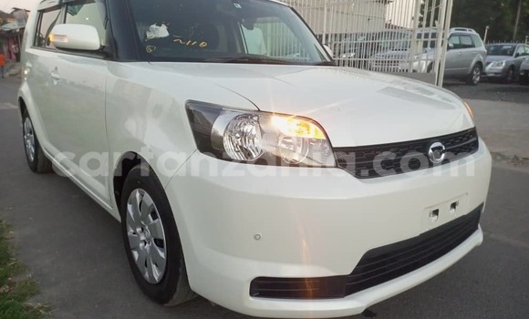 Nunua Imported Toyota Corolla Rumion Nyeupe Gari ndani ya Dar es Salaam nchini Dar es Salaam Nunua Imported Toyota Corolla Rumion Nyeupe Gari ndani ya Dar es Salaam nchini Dar es Salaam