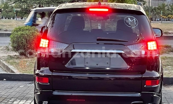 Nunua Imported Mitsubishi Outlander Nyeusi Gari ndani ya Dar es Salaam nchini Dar es Salaam Nunua Imported Mitsubishi Outlander Nyeusi Gari ndani ya Dar es Salaam nchini Dar es Salaam