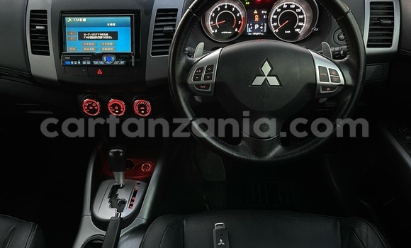 Nunua Imported Mitsubishi Outlander Nyeusi Gari ndani ya Dar es Salaam nchini Dar es Salaam Nunua Imported Mitsubishi Outlander Nyeusi Gari ndani ya Dar es Salaam nchini Dar es Salaam