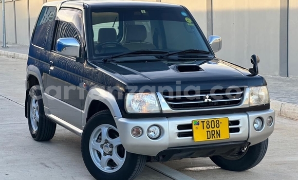 Buy Used Mitsubishi Pajero Black Car in Dar es Salaam in Dar es Salaam
