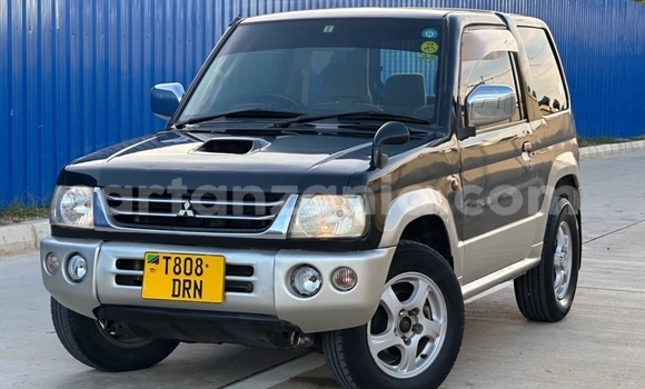 Nunua Ilio tumika Mitsubishi Pajero Nyeusi Gari ndani ya Dar es Salaam nchini Dar es Salaam Nunua Ilio tumika Mitsubishi Pajero Nyeusi Gari ndani ya Dar es Salaam nchini Dar es Salaam