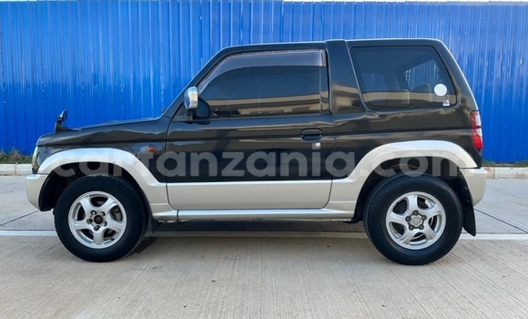 Nunua Ilio tumika Mitsubishi Pajero Nyeusi Gari ndani ya Dar es Salaam nchini Dar es Salaam Nunua Ilio tumika Mitsubishi Pajero Nyeusi Gari ndani ya Dar es Salaam nchini Dar es Salaam
