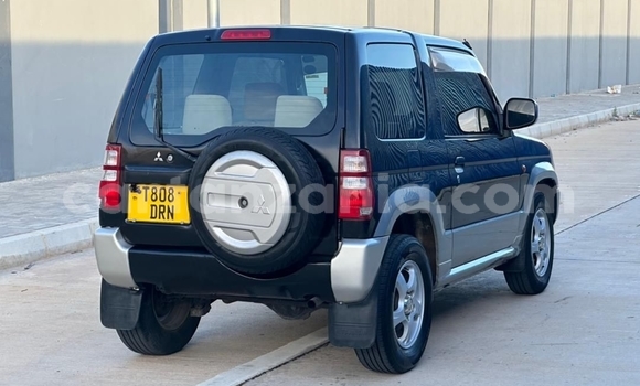 Nunua Ilio tumika Mitsubishi Pajero Nyeusi Gari ndani ya Dar es Salaam nchini Dar es Salaam Nunua Ilio tumika Mitsubishi Pajero Nyeusi Gari ndani ya Dar es Salaam nchini Dar es Salaam