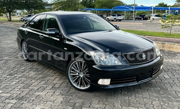 Nunua Imported Toyota Crown Nyeusi Gari ndani ya Dar es Salaam nchini Dar es Salaam Nunua Imported Toyota Crown Nyeusi Gari ndani ya Dar es Salaam nchini Dar es Salaam