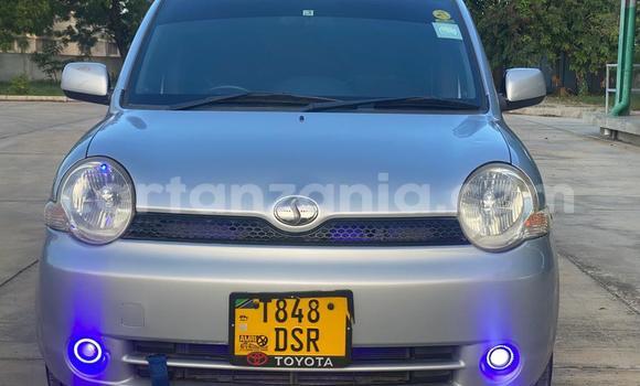 Buy Used Toyota Sienta Silver Car in Dar es Salaam in Dar es Salaam Buy Used Toyota Sienta Silver Car in Dar es Salaam in Dar es Salaam