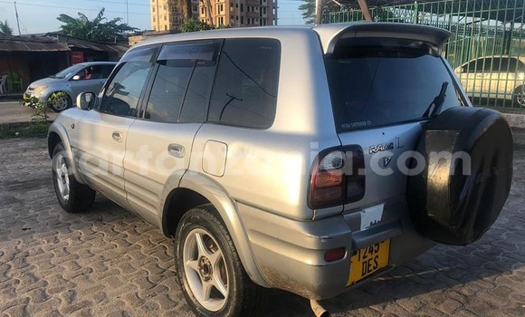 Buy Used Toyota RAV4 Silver Car in Dar es Salaam in Dar es Salaam Buy Used Toyota RAV4 Silver Car in Dar es Salaam in Dar es Salaam
