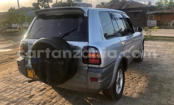 Buy Used Toyota RAV4 Silver Car in Dar es Salaam in Dar es Salaam Buy Used Toyota RAV4 Silver Car in Dar es Salaam in Dar es Salaam