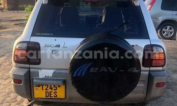 Buy Used Toyota RAV4 Silver Car in Dar es Salaam in Dar es Salaam Buy Used Toyota RAV4 Silver Car in Dar es Salaam in Dar es Salaam