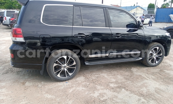 Buy Used Toyota Land Cruiser Black Car in Dar es Salaam in Dar es Salaam Buy Used Toyota Land Cruiser Black Car in Dar es Salaam in Dar es Salaam