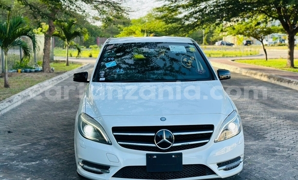Nunua Imported Mercedes‒Benz B-klasse Nyeupe Gari ndani ya Dar es Salaam nchini Dar es Salaam Nunua Imported Mercedes‒Benz B-klasse Nyeupe Gari ndani ya Dar es Salaam nchini Dar es Salaam