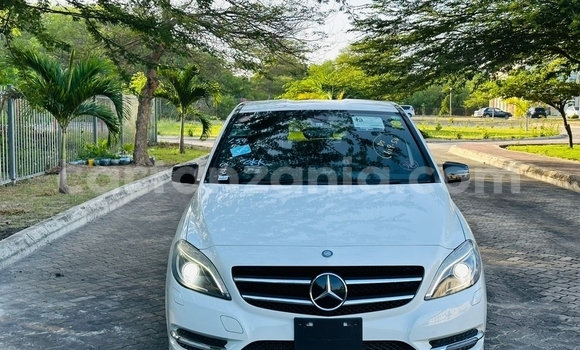 Nunua Imported Mercedes‒Benz B-klasse Nyeupe Gari ndani ya Dar es Salaam nchini Dar es Salaam Nunua Imported Mercedes‒Benz B-klasse Nyeupe Gari ndani ya Dar es Salaam nchini Dar es Salaam