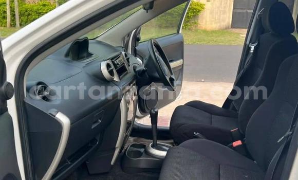 Buy Used Toyota IST White Car in Dar es Salaam in Dar es Salaam Buy Used Toyota IST White Car in Dar es Salaam in Dar es Salaam