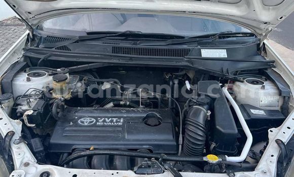 Buy Used Toyota RAV4 White Car in Dar es Salaam in Dar es Salaam Buy Used Toyota RAV4 White Car in Dar es Salaam in Dar es Salaam