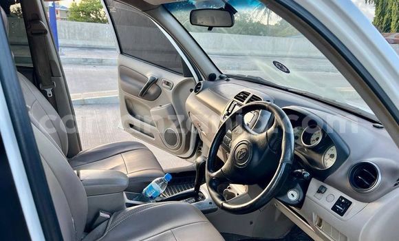 Buy Used Toyota RAV4 White Car in Dar es Salaam in Dar es Salaam Buy Used Toyota RAV4 White Car in Dar es Salaam in Dar es Salaam