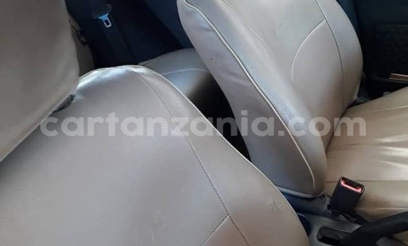 Buy Used Toyota RAV4 Silver Car in Dar es Salaam in Dar es Salaam Buy Used Toyota RAV4 Silver Car in Dar es Salaam in Dar es Salaam