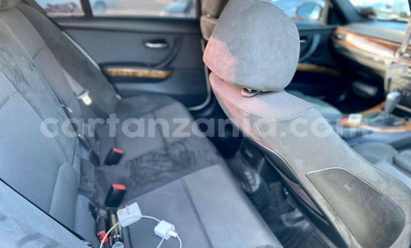 Nunua Ilio tumika BMW 3–Series Nyeupe Gari ndani ya Dar es Salaam nchini Dar es Salaam Nunua Ilio tumika BMW 3–Series Nyeupe Gari ndani ya Dar es Salaam nchini Dar es Salaam