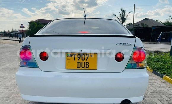 Buy Used Toyota Altezza White Car in Dar es Salaam in Dar es Salaam Buy Used Toyota Altezza White Car in Dar es Salaam in Dar es Salaam