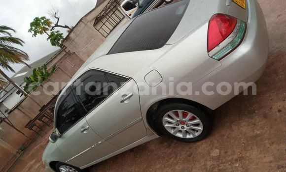 Nunua Ilio tumika Toyota Mark II Fedha Gari ndani ya Dar es Salaam nchini Dar es Salaam
