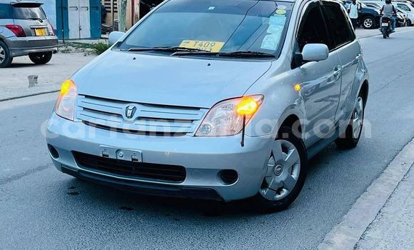 Buy Used Toyota IST Silver Car in Dar es Salaam in Dar es Salaam Buy Used Toyota IST Silver Car in Dar es Salaam in Dar es Salaam