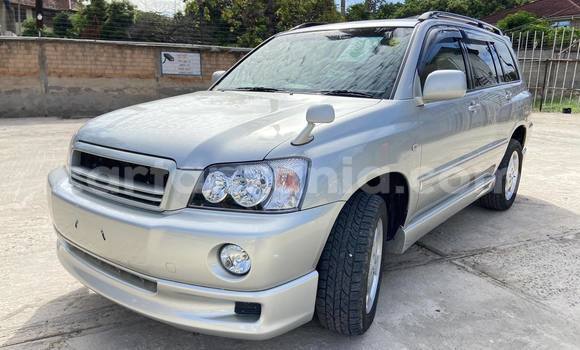 Buy Import Toyota Kluger Silver Car in Dar es Salaam in Dar es Salaam Buy Import Toyota Kluger Silver Car in Dar es Salaam in Dar es Salaam