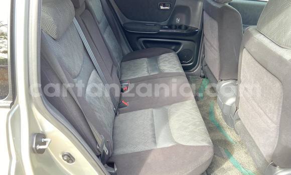 Buy Import Toyota Kluger Silver Car in Dar es Salaam in Dar es Salaam Buy Import Toyota Kluger Silver Car in Dar es Salaam in Dar es Salaam