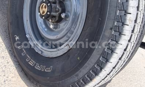 Buy Used Toyota Land Cruiser Beige Car in Dar es Salaam in Dar es Salaam Buy Used Toyota Land Cruiser Beige Car in Dar es Salaam in Dar es Salaam