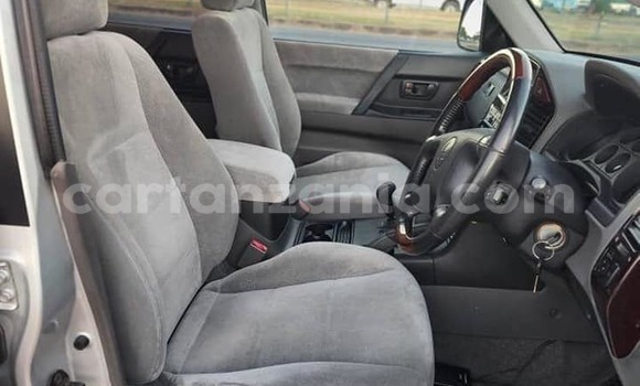 Nunua Ilio tumika Mitsubishi Pajero Fedha Gari ndani ya Dar es Salaam nchini Dar es Salaam Nunua Ilio tumika Mitsubishi Pajero Fedha Gari ndani ya Dar es Salaam nchini Dar es Salaam