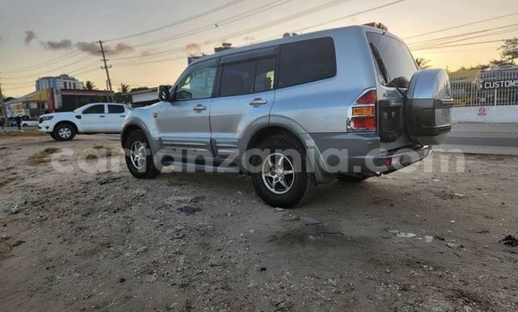 Nunua Ilio tumika Mitsubishi Pajero Fedha Gari ndani ya Dar es Salaam nchini Dar es Salaam Nunua Ilio tumika Mitsubishi Pajero Fedha Gari ndani ya Dar es Salaam nchini Dar es Salaam