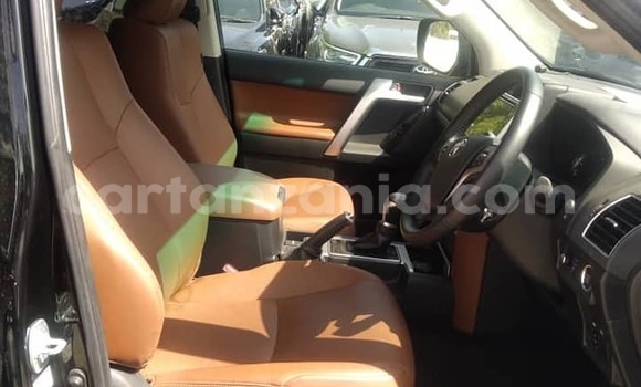 Nunua Ilio tumika Toyota Land Cruiser Prado Nyeusi Gari ndani ya Dar es Salaam nchini Dar es Salaam Nunua Ilio tumika Toyota Land Cruiser Prado Nyeusi Gari ndani ya Dar es Salaam nchini Dar es Salaam