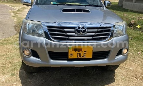 Buy Used Toyota Hilux Silver Car in Dar es Salaam in Dar es Salaam