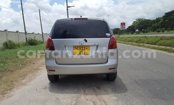 Buy Used Toyota Spacio Silver Car in Dar es Salaam in Dar es Salaam Buy Used Toyota Spacio Silver Car in Dar es Salaam in Dar es Salaam