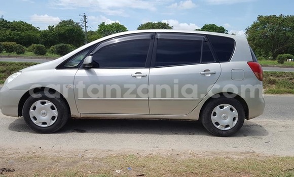 Buy Used Toyota Spacio Silver Car in Dar es Salaam in Dar es Salaam Buy Used Toyota Spacio Silver Car in Dar es Salaam in Dar es Salaam