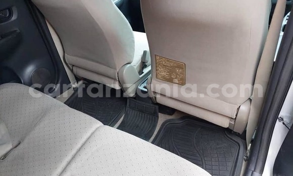 Nunua Ilio tumika Toyota Ractis Fedha Gari ndani ya Dar es Salaam nchini Dar es Salaam Nunua Ilio tumika Toyota Ractis Fedha Gari ndani ya Dar es Salaam nchini Dar es Salaam
