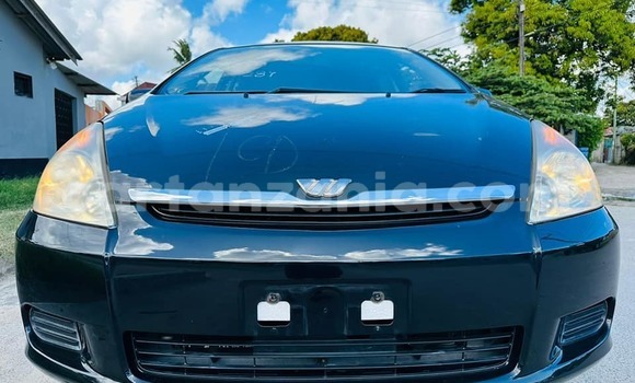 Buy used toyota auris blue car in dar es salaam in dar es salaam -  cartanzania