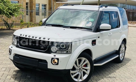 Nunua Ilio tumika Land Rover Discovery Nyeupe Gari ndani ya Dar es Salaam nchini Dar es Salaam