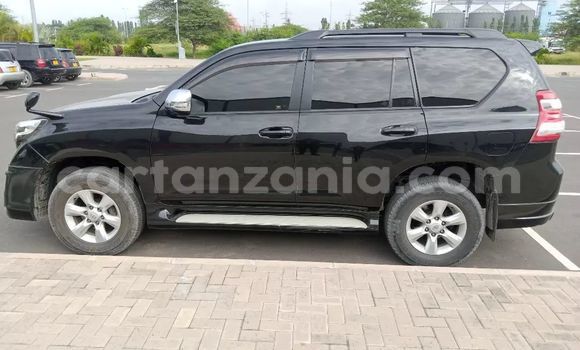 Nunua Ilio tumika Toyota Land Cruiser Prado Nyeusi Gari ndani ya Dar es Salaam nchini Dar es Salaam Nunua Ilio tumika Toyota Land Cruiser Prado Nyeusi Gari ndani ya Dar es Salaam nchini Dar es Salaam