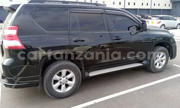 Nunua Ilio tumika Toyota Land Cruiser Prado Nyeusi Gari ndani ya Dar es Salaam nchini Dar es Salaam Nunua Ilio tumika Toyota Land Cruiser Prado Nyeusi Gari ndani ya Dar es Salaam nchini Dar es Salaam