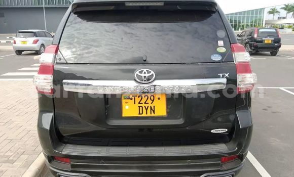 Nunua Ilio tumika Toyota Land Cruiser Prado Nyeusi Gari ndani ya Dar es Salaam nchini Dar es Salaam Nunua Ilio tumika Toyota Land Cruiser Prado Nyeusi Gari ndani ya Dar es Salaam nchini Dar es Salaam