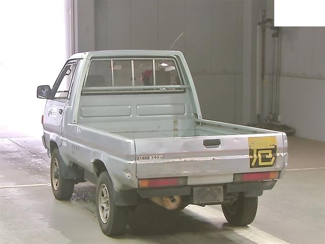 Buy import toyota town ace silver car in dar es salaam in dar es