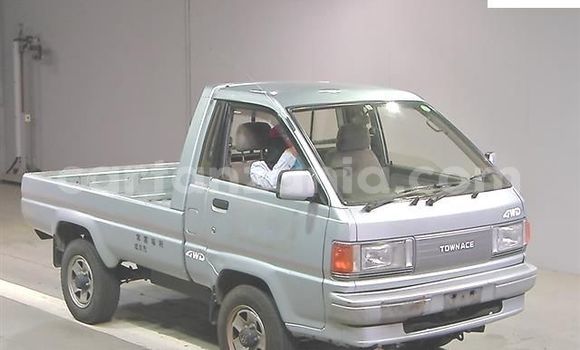 Buy Import Toyota Town Ace Silver Car in Dar es Salaam in Dar es Salaam Buy Import Toyota Town Ace Silver Car in Dar es Salaam in Dar es Salaam