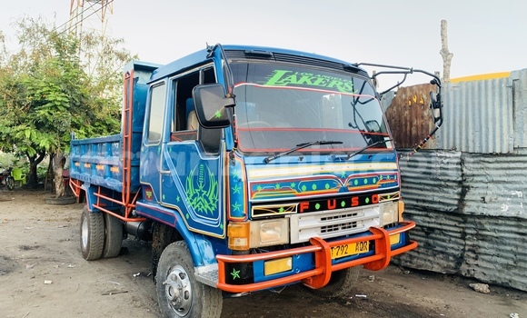 Buy Used Mitsubishi Fuso Fighter Blue Truck in Tanga in Tanga Buy Used Mitsubishi Fuso Fighter Blue Truck in Tanga in Tanga