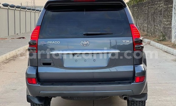 Nunua Ilio tumika Toyota Land Cruiser Prado Bluu Gari ndani ya Dar es Salaam nchini Dar es Salaam Nunua Ilio tumika Toyota Land Cruiser Prado Bluu Gari ndani ya Dar es Salaam nchini Dar es Salaam