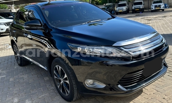 Nunua Ilio tumika Toyota Harrier Nyeusi Gari ndani ya Dar es Salaam nchini Dar es Salaam