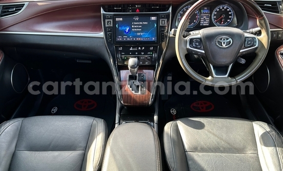 Buy Used Toyota Harrier Black Car in Dar es Salaam in Dar es Salaam Buy Used Toyota Harrier Black Car in Dar es Salaam in Dar es Salaam