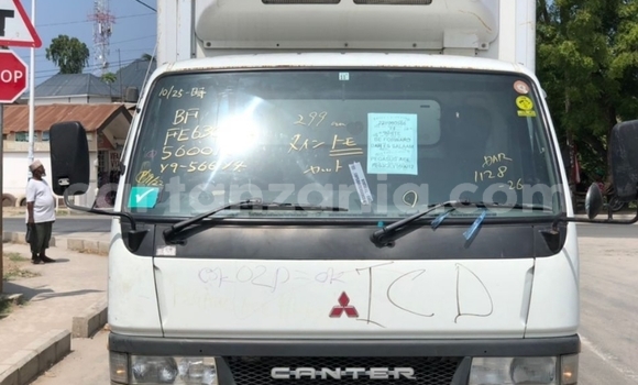 Nunua Mpya Mitsubishi Fuso Fighter Nyeupe Lori ndani ya Dar es Salaam nchini Dar es Salaam Nunua Mpya Mitsubishi Fuso Fighter Nyeupe Lori ndani ya Dar es Salaam nchini Dar es Salaam