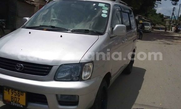 Nunua Ilio tumika Toyota Noah Fedha Gari ndani ya Dar es Salaam nchini Dar es Salaam Nunua Ilio tumika Toyota Noah Fedha Gari ndani ya Dar es Salaam nchini Dar es Salaam
